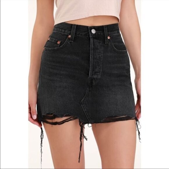 LEVI'S Deconstructed Washed Black Cutoff Denim Mini Skirt - Picture 3 of 12